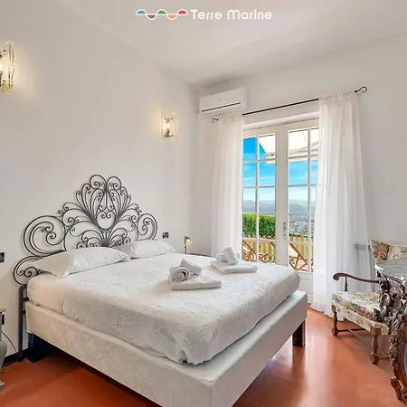 Ai Colli 136, Terre Marine Apartment