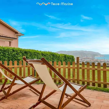 Ai Colli 136, Terre Marine Lejlighed